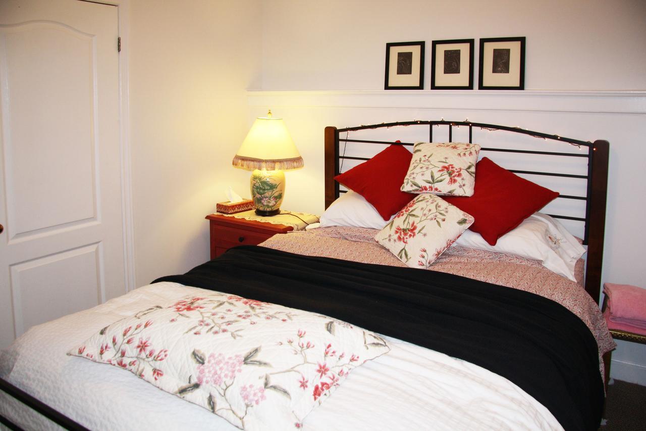 2 Moon Cottage Niagara-on-the-Lake Bagian luar foto